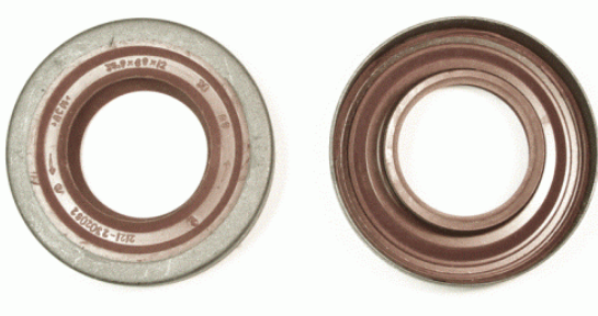 Transfer Case Output Shaft Seal Front (E320 E430)