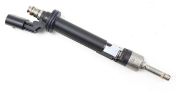VW Fuel Injector Upper (Q7 CC Passat)